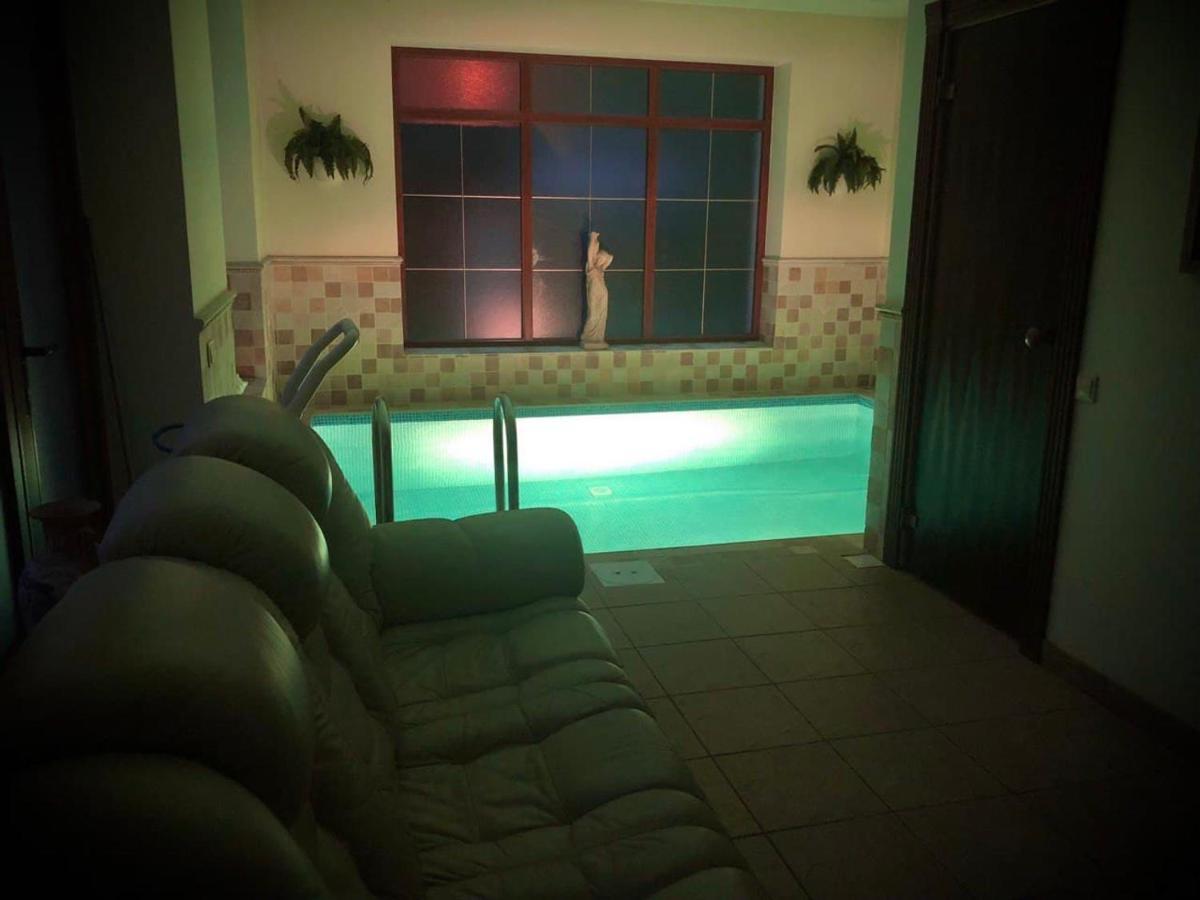 Guests House With Amazing Pool And Sauna Babīte Exterior foto